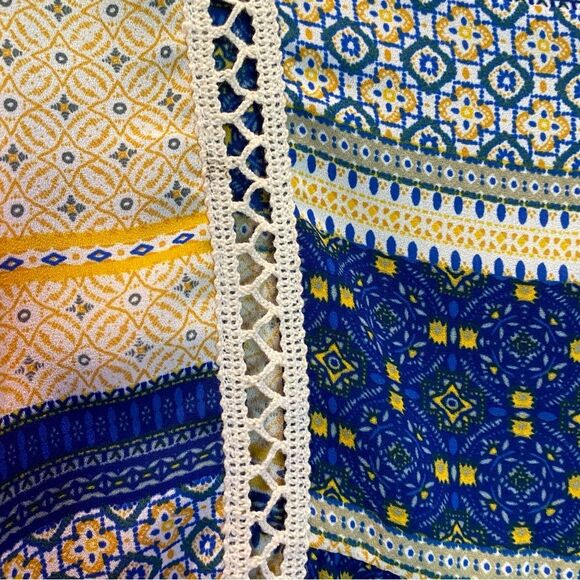 Collective Concepts Blouse with Crochet Trim Size S NWT - Picture 4 of 7